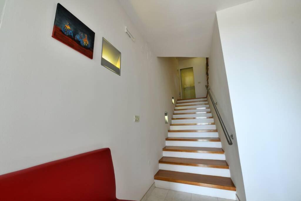 Grosses Reihenhaus Mit Viel Gruen Und Meerblick Mošćenička Draga Εξωτερικό φωτογραφία