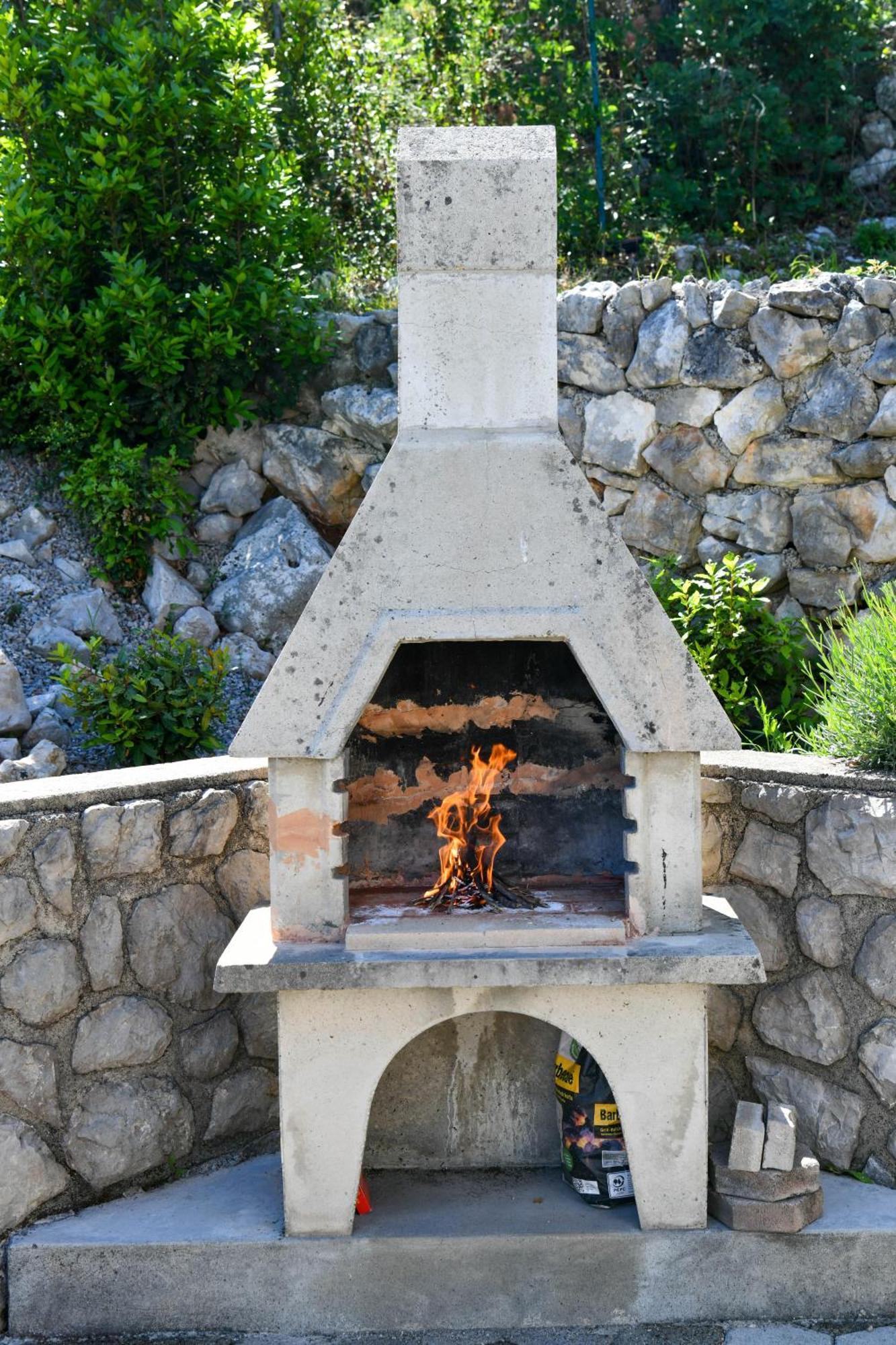 Grosses Reihenhaus Mit Viel Gruen Und Meerblick Mošćenička Draga Εξωτερικό φωτογραφία